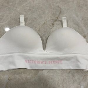Victoria’s Secret T-Shirt Bra